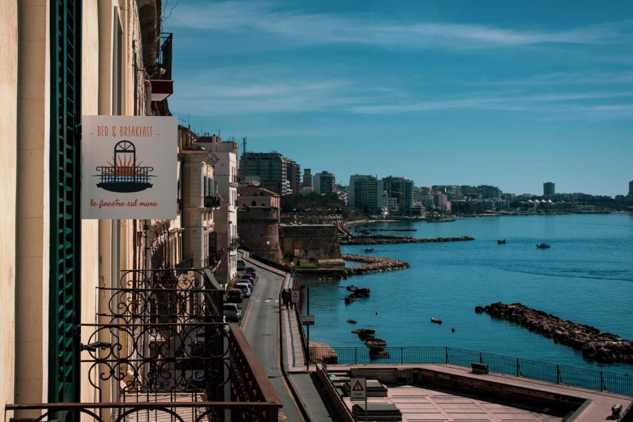 B&B Le Finestre Sul Mare Taranto Luaran gambar