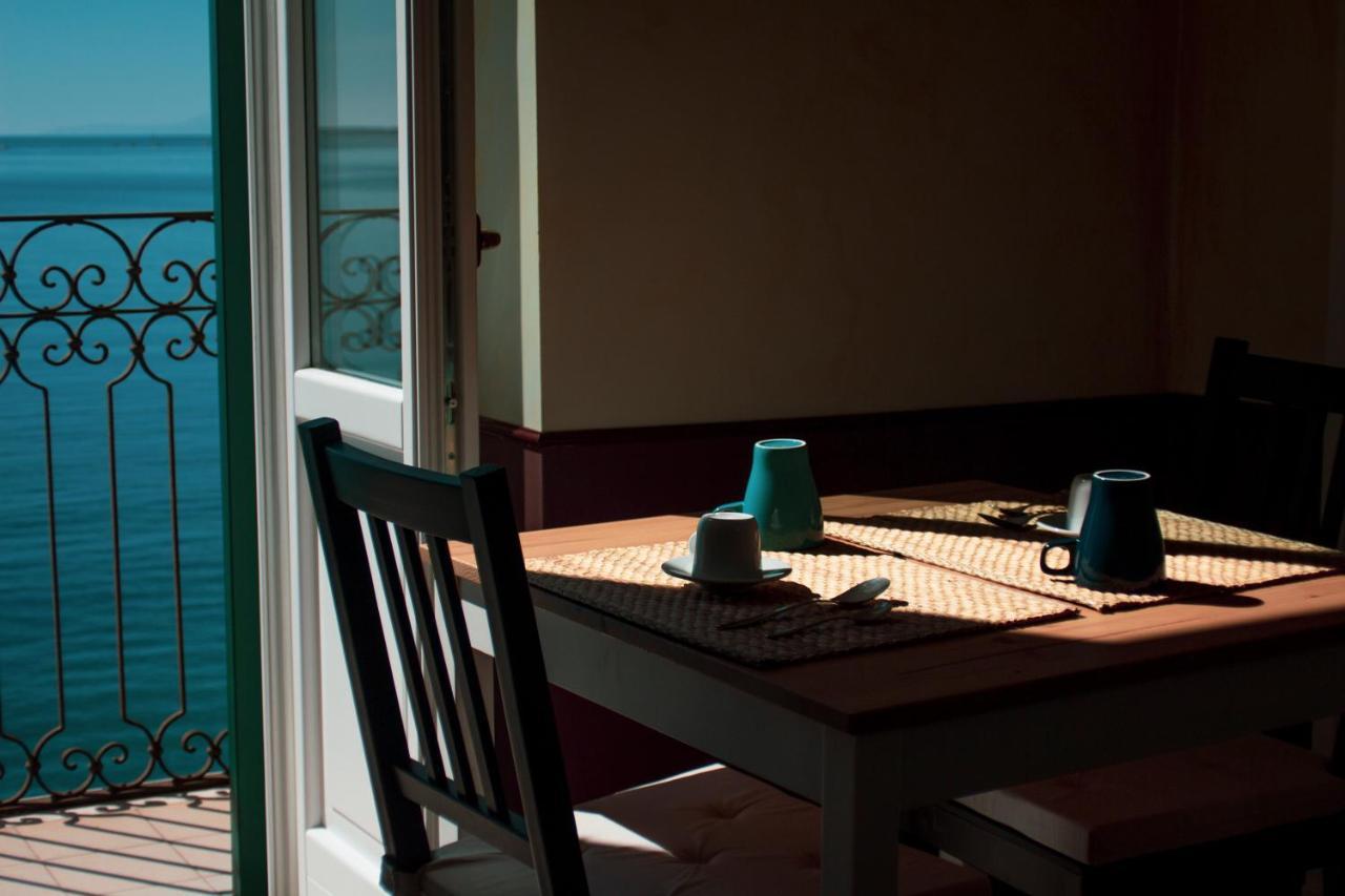 B&B Le Finestre Sul Mare Taranto Luaran gambar