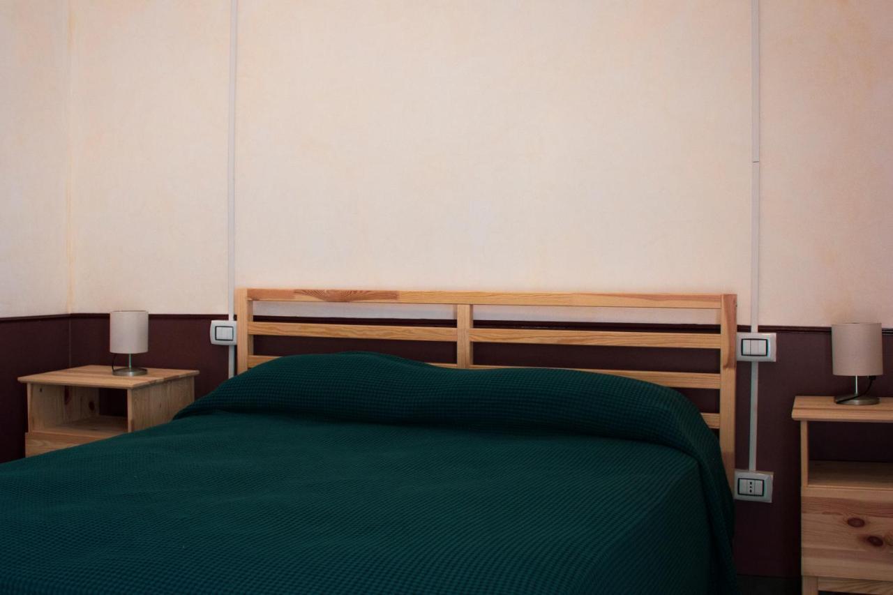 B&B Le Finestre Sul Mare Taranto Luaran gambar