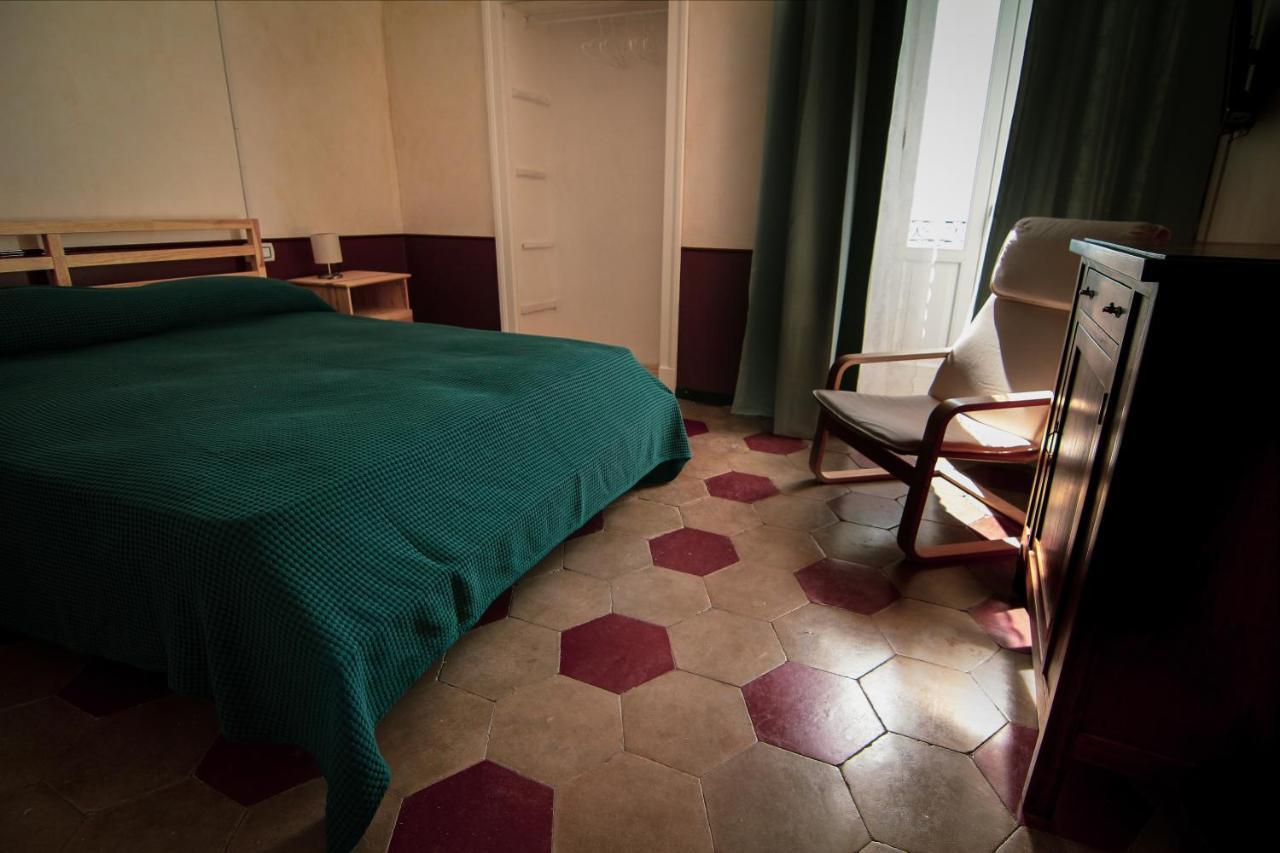 B&B Le Finestre Sul Mare Taranto Luaran gambar
