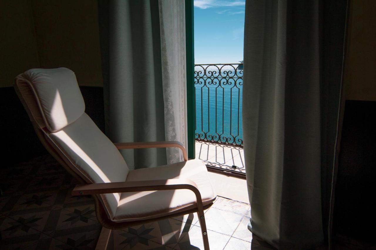 B&B Le Finestre Sul Mare Taranto Luaran gambar